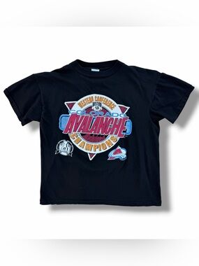 Vintage 1996 Colorado Avalanche Stanley Cup Champions T-Shirt Black Size Large